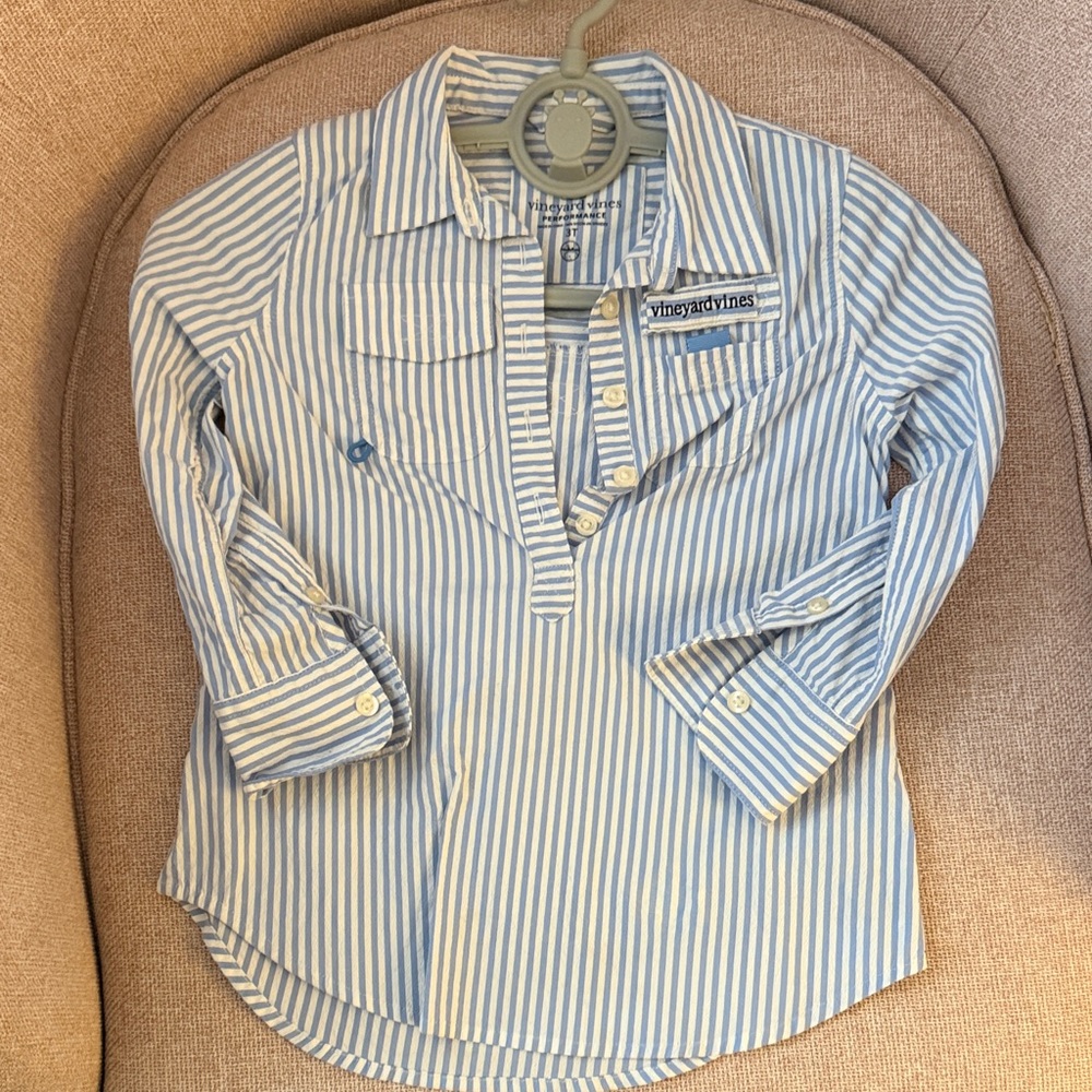 Vineyard Vines Blue and White Striped Button Down cover up performance shirt